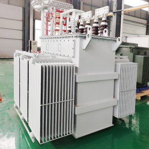 Transformateur immergé dans l'huile extérieur triphasé de 250kva 315kva 10kv 400v avec l'enroulement de cuivre Dyn118